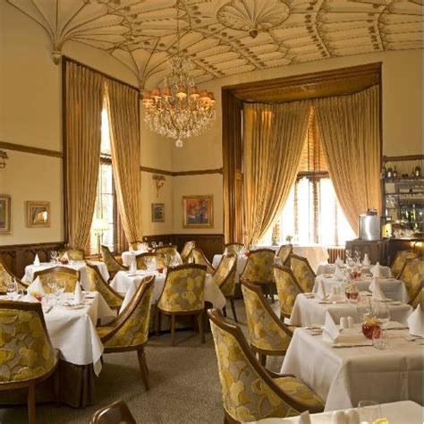 Discount Deals for Hotels, Restaurants, Spas & Experiences on 5pm.co..
